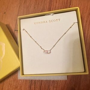 New Kendra Scott pink and gold necklace